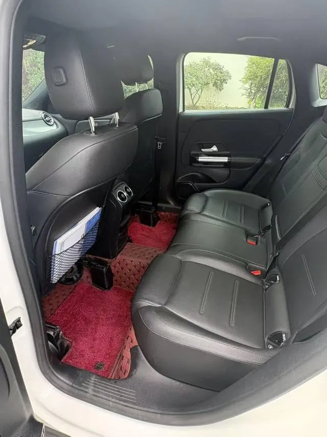 Mercedes Benz 2020 GLA 200 1.3T automatic gear 5