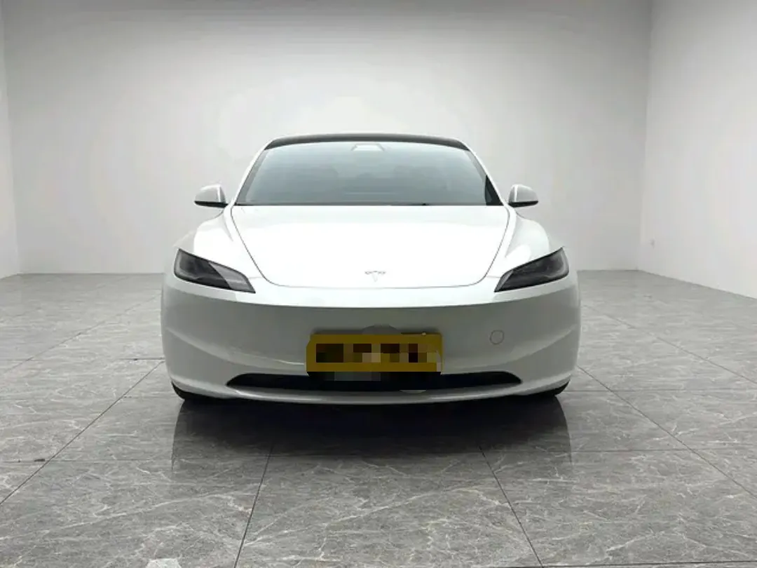 Tesla 2025 Model 3 rear-wheel drive version of automatic transmission 2