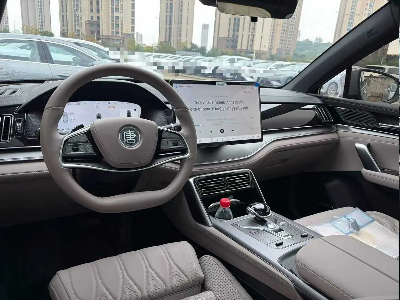 BYD Tang New Energy 2025 Tang DM-i 1.5T Stepless 175KM Pilot Edition Automatic Gear 3
