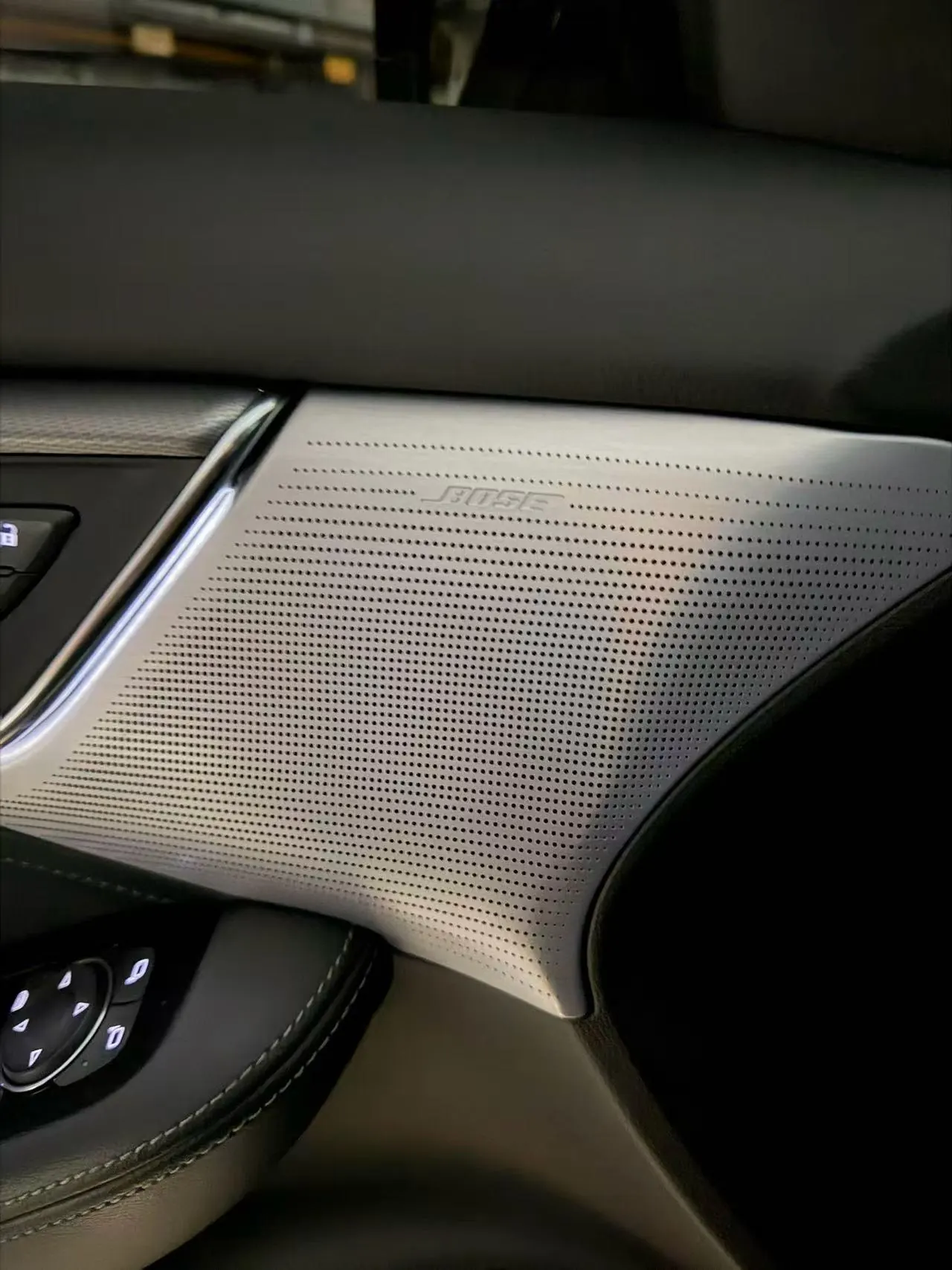 Cadillac 2023 CT5 2.0T 28T Luxury (Standard Edition) Automatic Gear 6