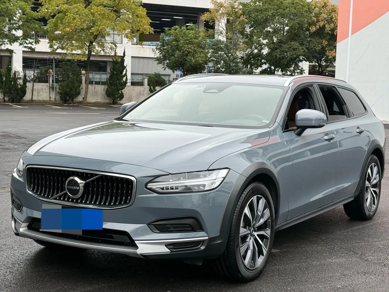 Open image lightbox: Volvo V90 (Imported) 2023 V90 Cross Country 48V 2.0T B5 AWD Zhiyuan Edition Automatic Gear