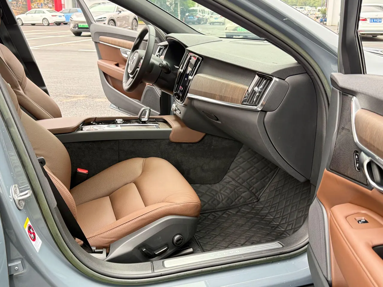 Volvo V90 (Imported) 2023 V90 Cross Country 48V 2.0T B5 AWD Zhiyuan Edition Automatic Gear 11