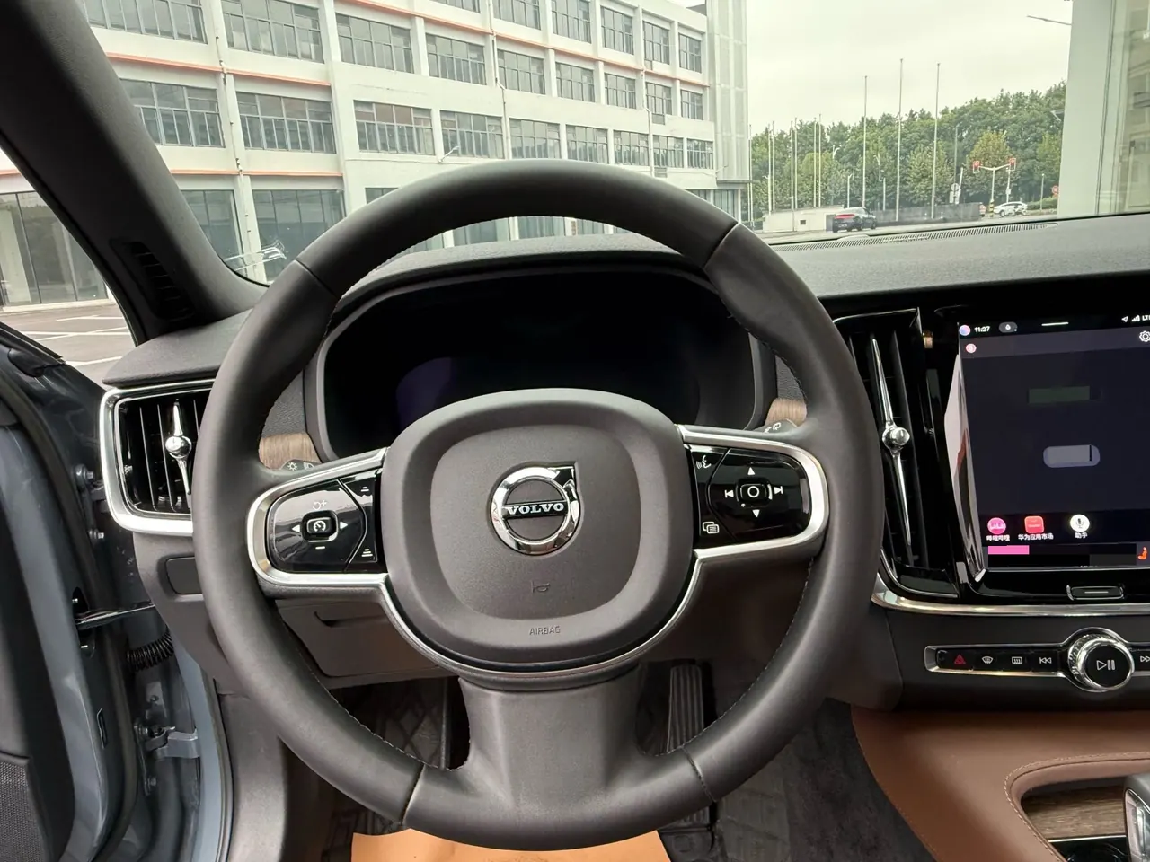 Volvo V90 (Imported) 2023 V90 Cross Country 48V 2.0T B5 AWD Zhiyuan Edition Automatic Gear 9