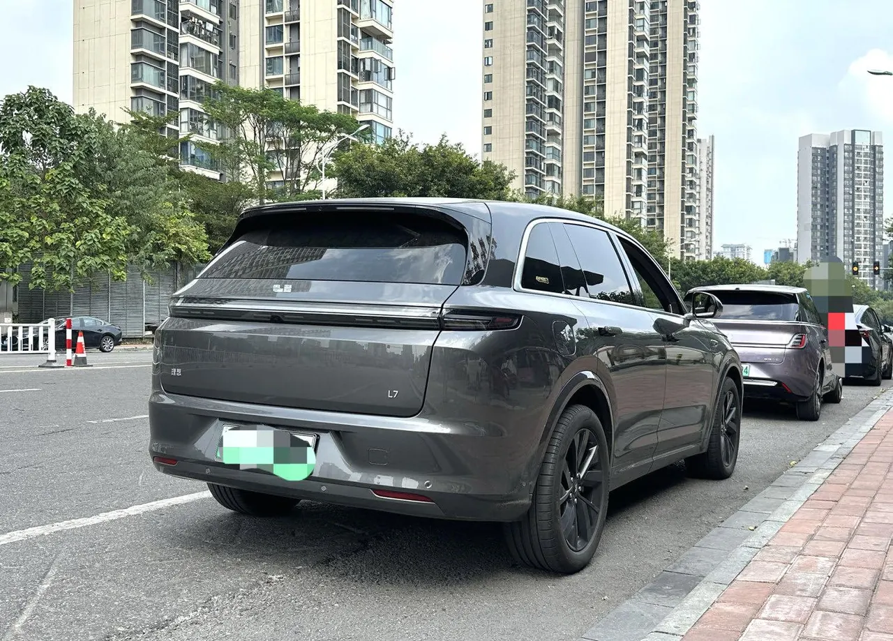 Li 2023 L7 Pro automatic gear 4
