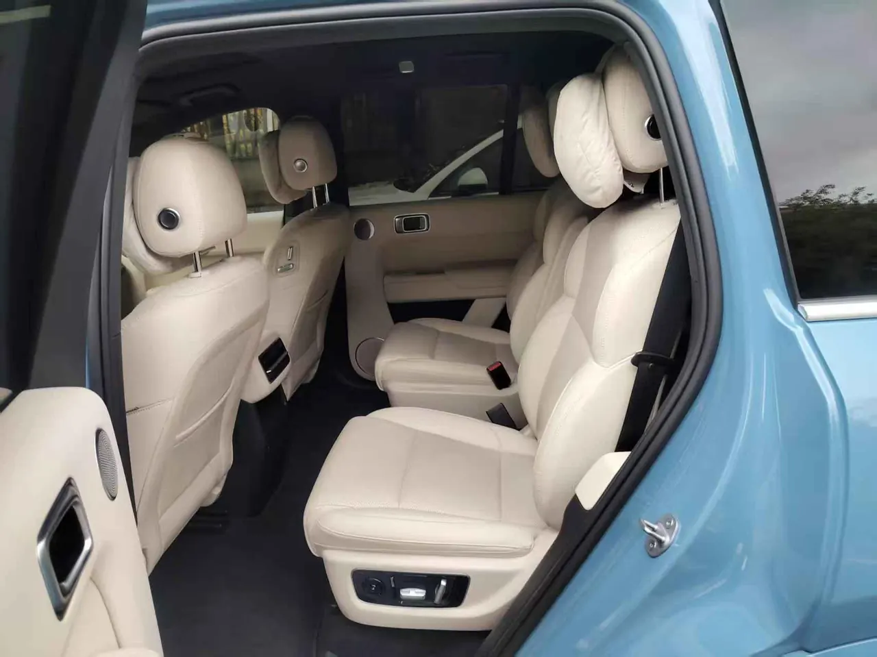 Li 2023 L8 Pro automatic gear 3