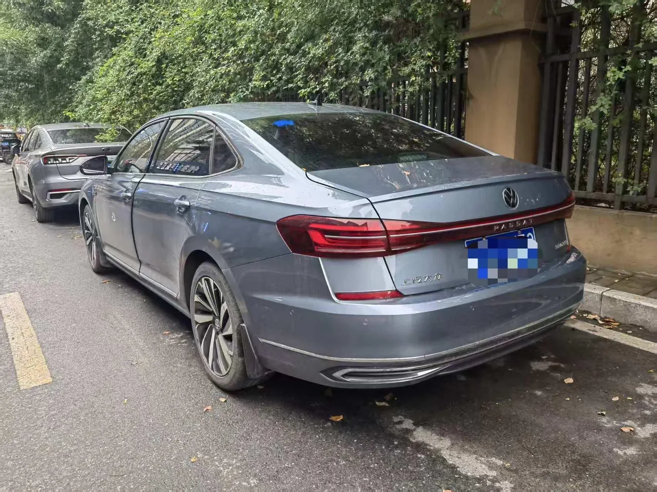 Volkswagen 2022 Passat 2.0TSI 330TSI Star Deluxe Edition Automatic Transmission 2