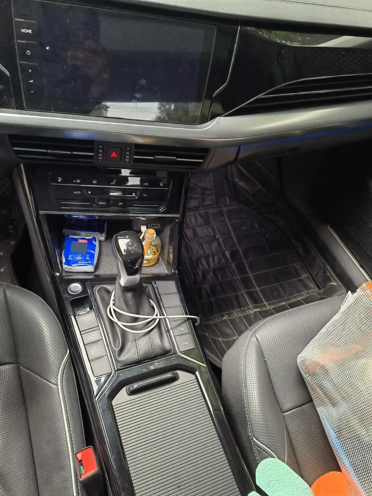 Volkswagen 2022 Passat 2.0TSI 330TSI Star Deluxe Edition Automatic Transmission 7