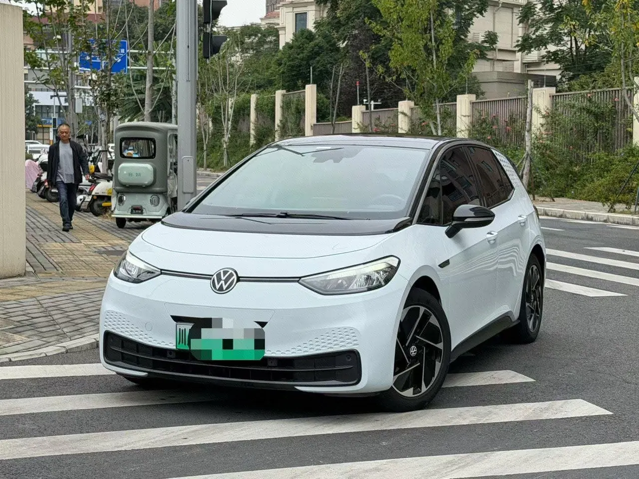 Volkswagen 2022 ID. 3 Pure pure version automatic gear - View 1