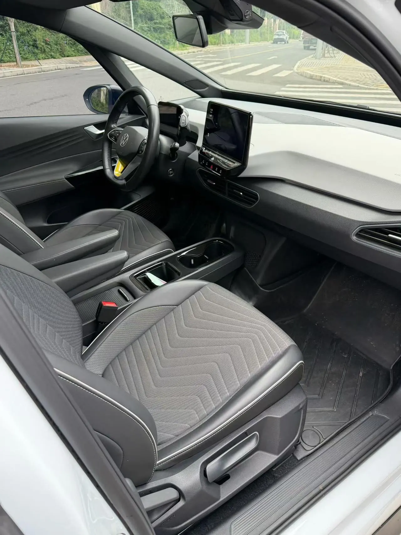 Volkswagen 2022 ID. 3 Pure pure version automatic gear 9