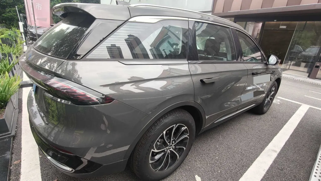 Lincoln 2026 Navigator 2.0T Two-Drive Sailing Edition Automatic Gear 4