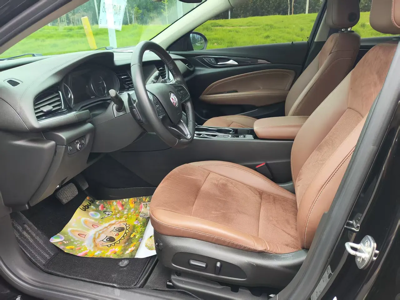 Buick 2020 Regal 1.5T 552T Luxury Automatic Gear 5