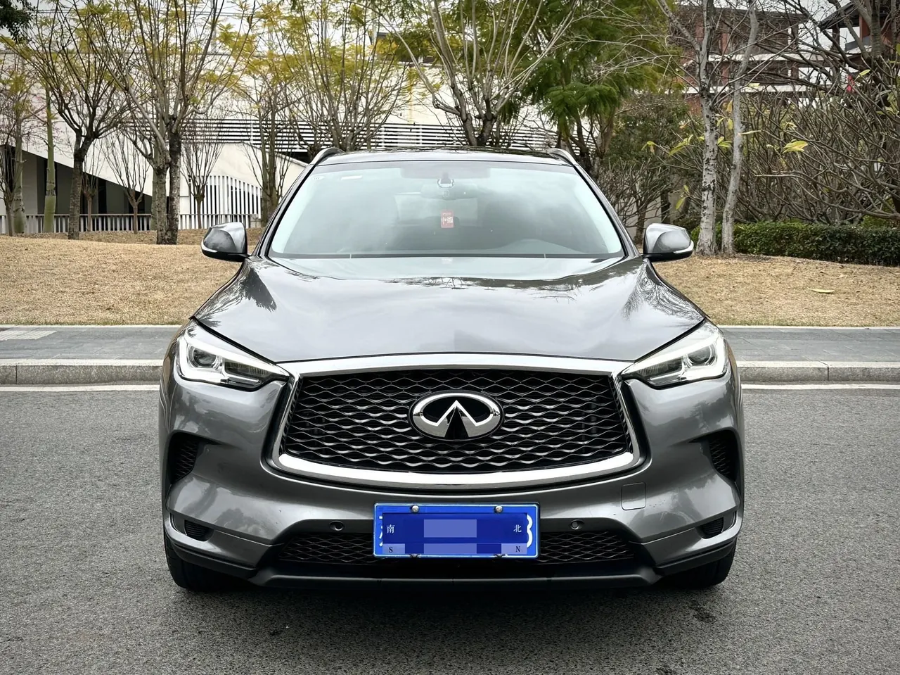 Infiniti 2022 QX50 2.0T stepless two-wheel drive fashion version of automatic gear 2
