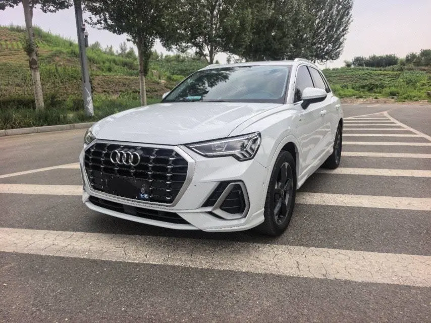Audi 2022 Q3 1.4TFSI 35TFSI Fashion Dynamic Automatic - View 1