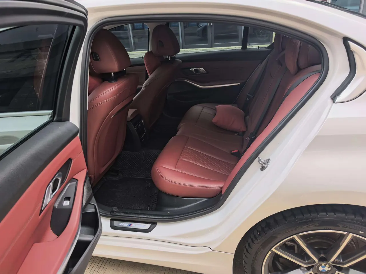BMW 3 Series 2023 320Li 2.0T M Sports Suit Automatic Gear 4
