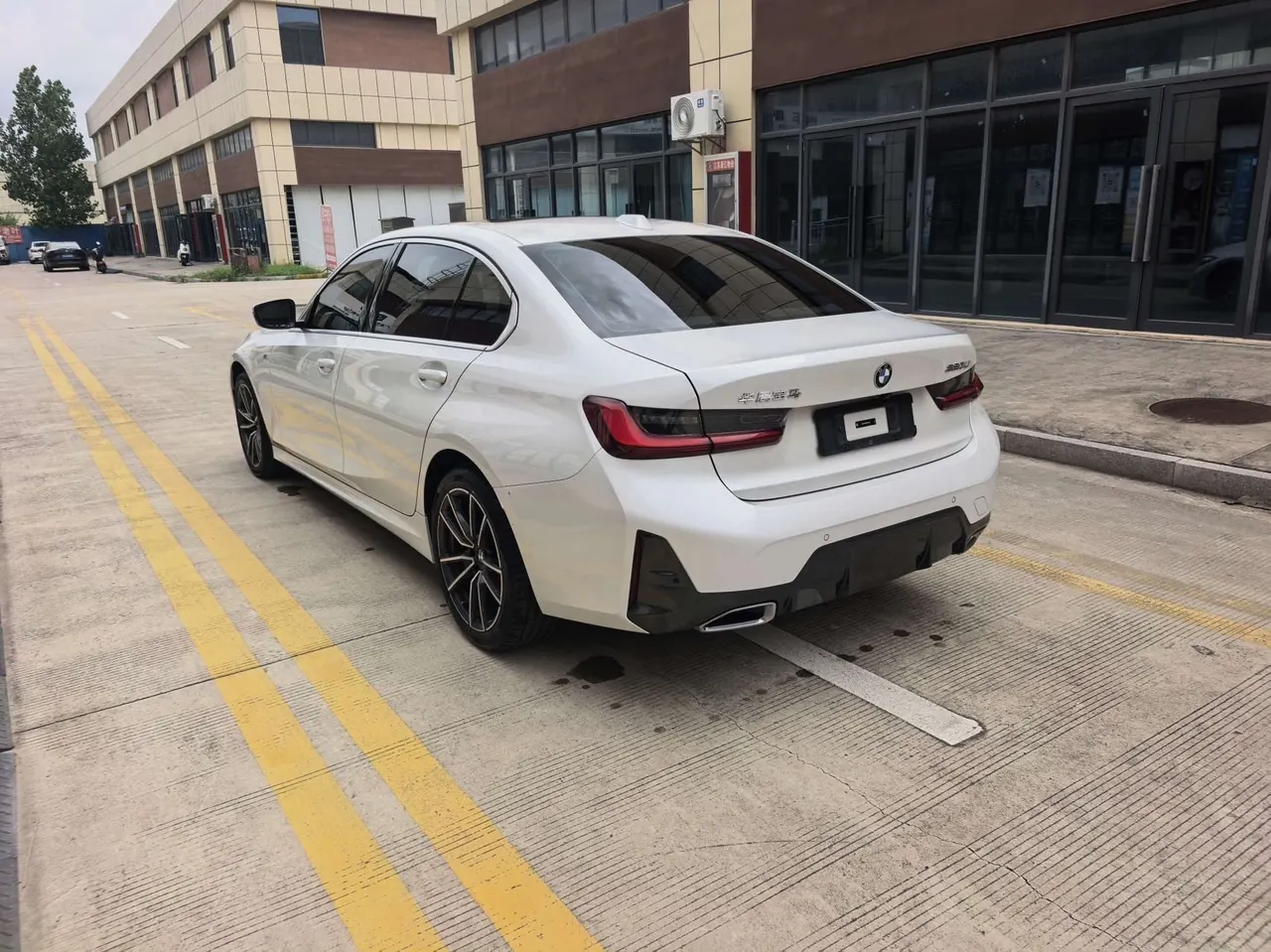 BMW 3 Series 2023 320Li 2.0T M Sports Suit Automatic Gear 5