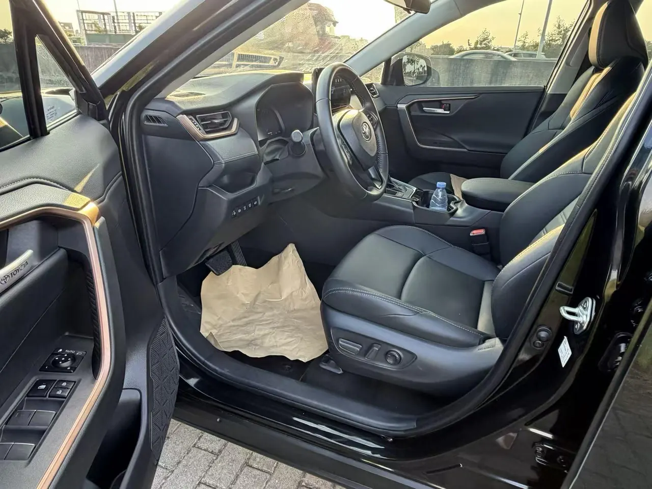 Toyota 2024 Weilanda Dual Engine 2.5 Stepless Two-Drive Luxury PLUS Edition Automatic Gear 7