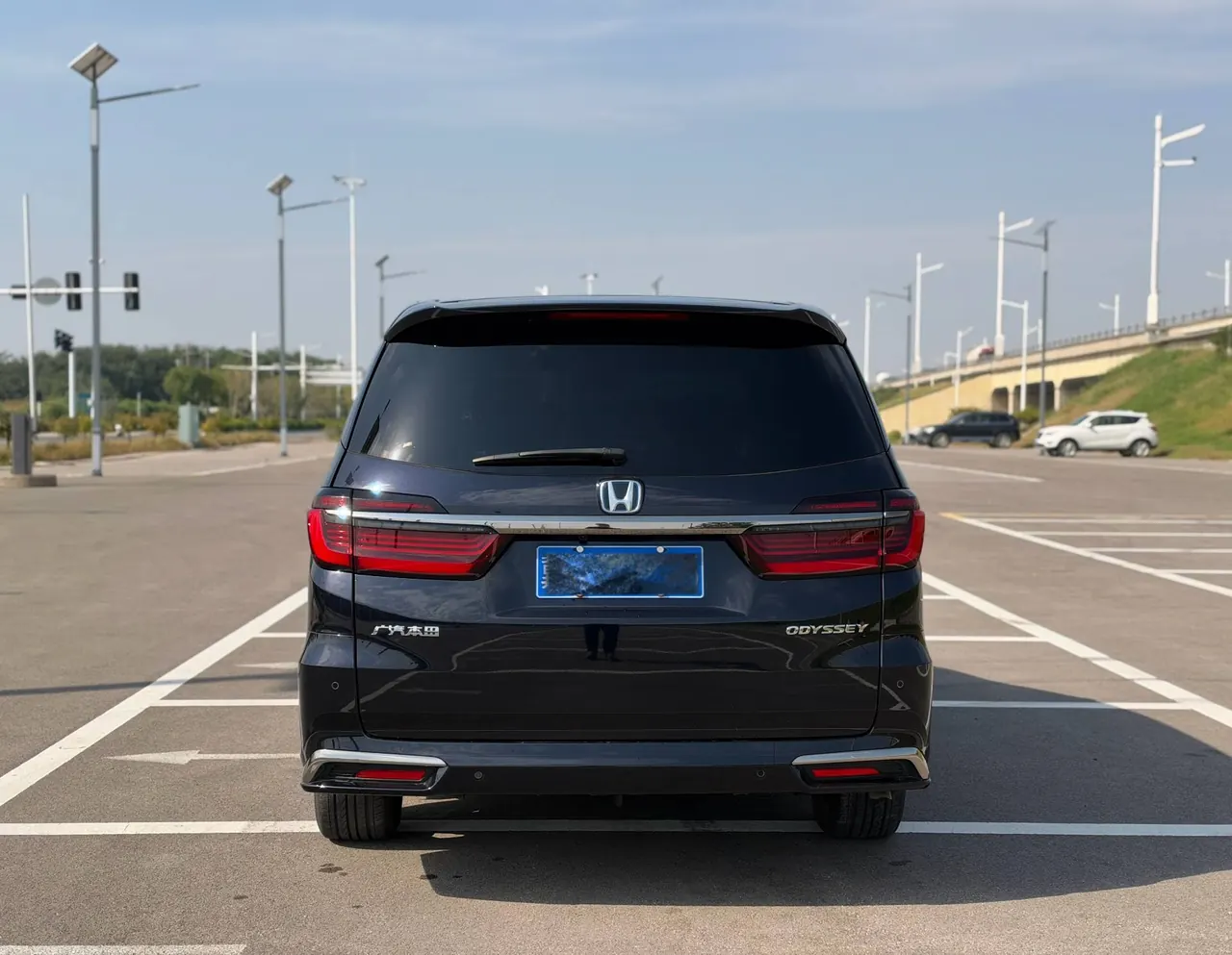 Honda 2024 Odyssey Hybrid 2.0 Stepless Sharp and Glory Edition Automatic Gear 5