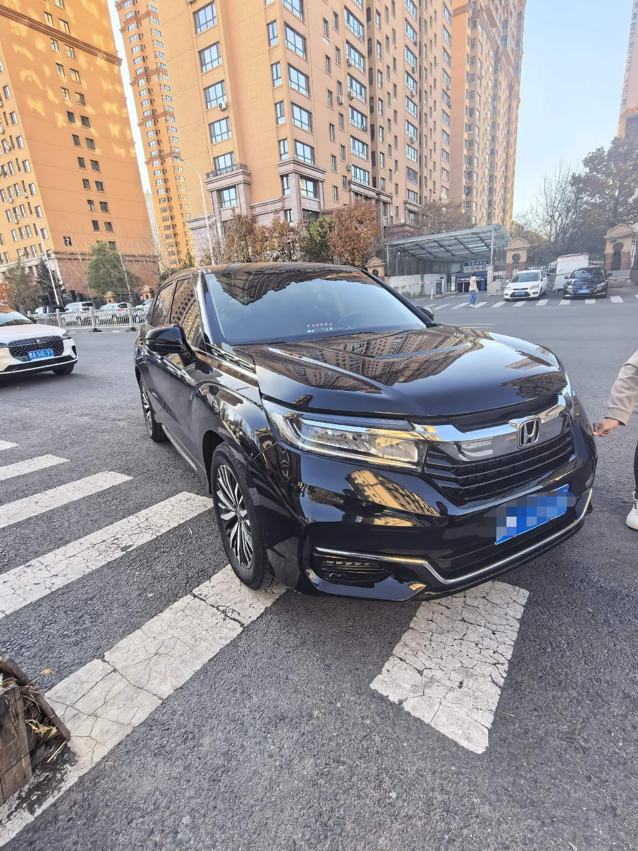 Honda 2020 Crown Road 2.0T 370TURBO Two-Drive Deluxe Automatic Gear 3