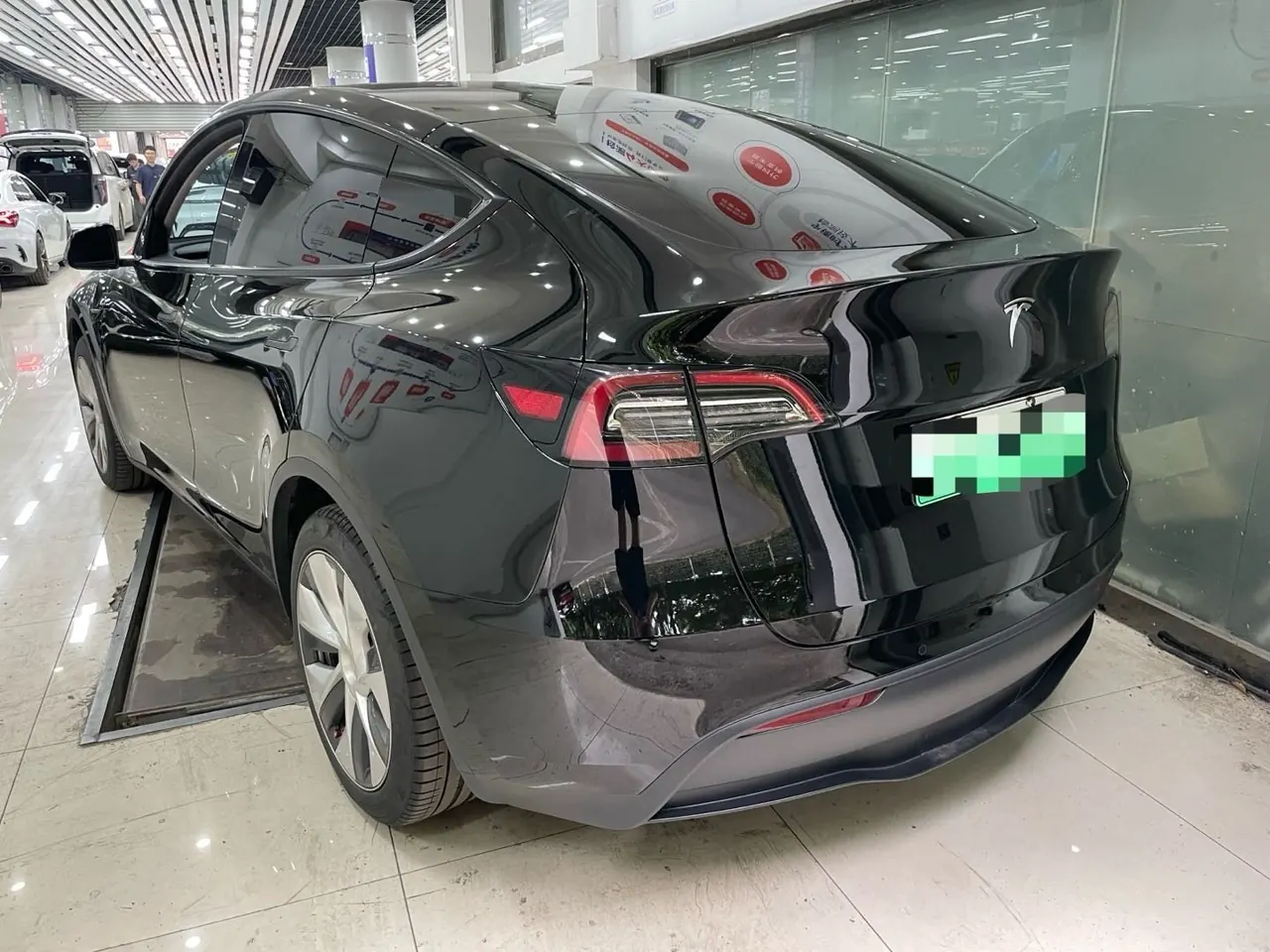 Tesla 2022 Model Y rear-wheel drive version (facelift) automatic gear 3