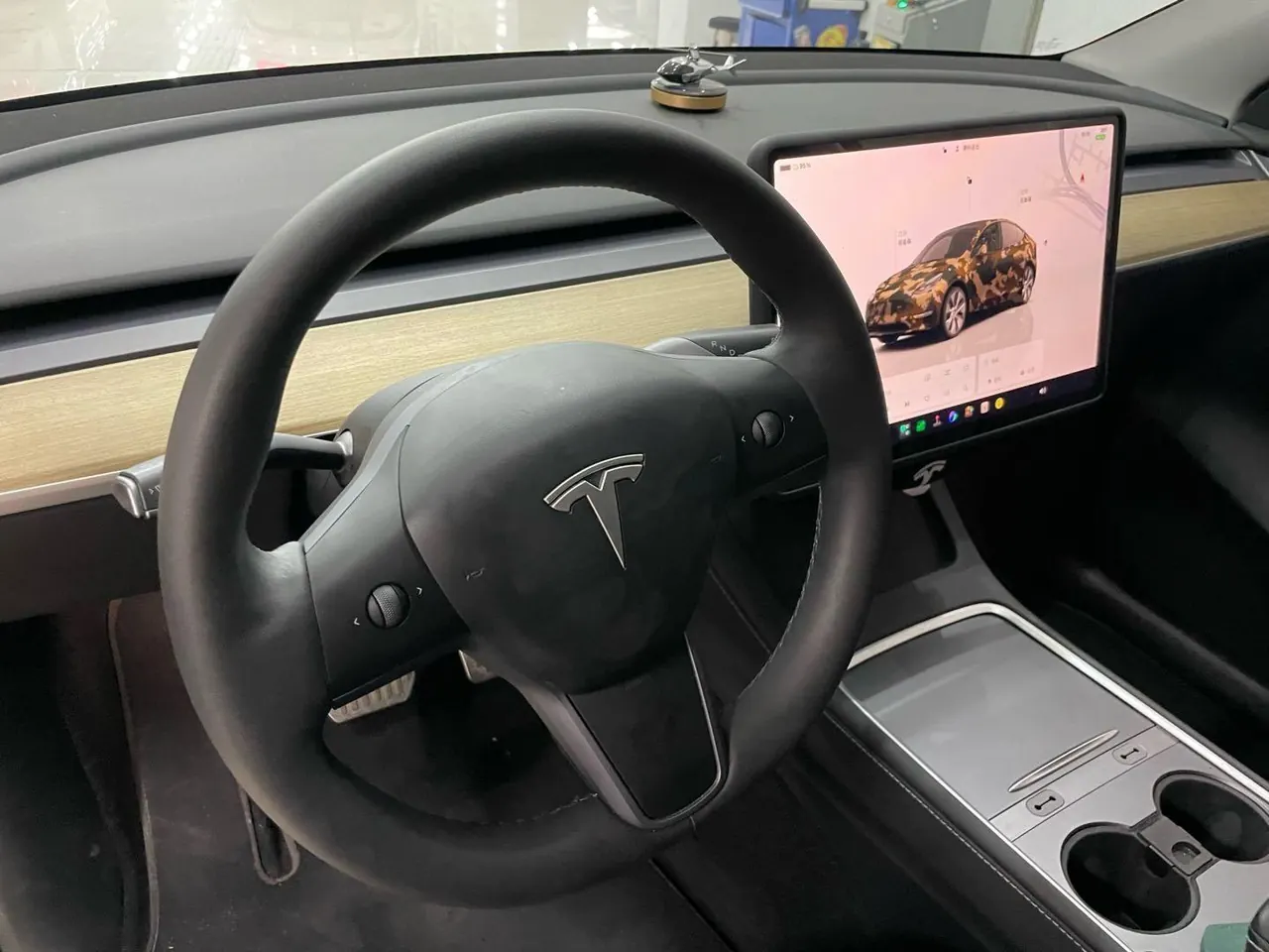 Tesla 2022 Model Y rear-wheel drive version (facelift) automatic gear 4