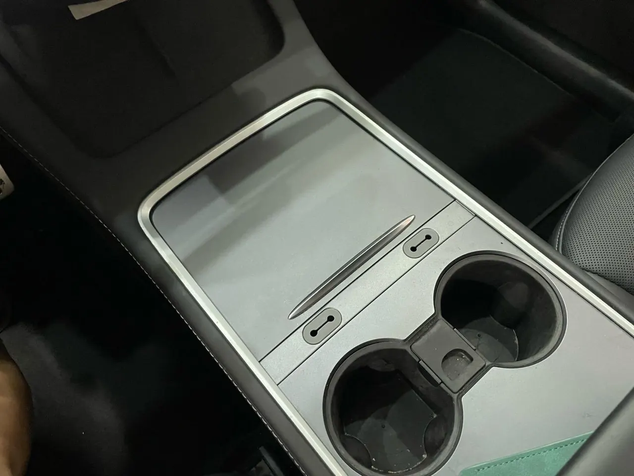 Tesla 2022 Model Y rear-wheel drive version (facelift) automatic gear 5