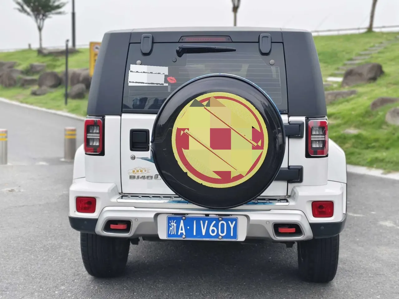 Beijing 2020 BJ40 2.0T 4-wheel drive city hunter version chivalrous automatic gear 10