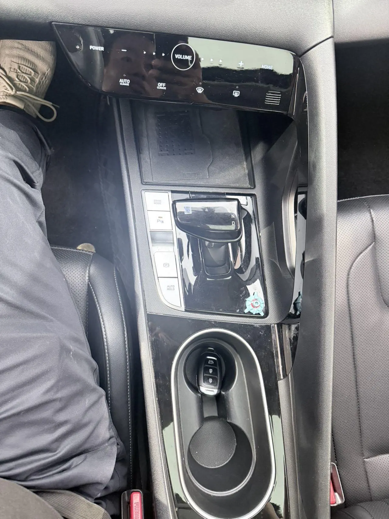 Hyundai 2022 Elantra -3-compartment 1.5 stepless LUX premium automatic gear 11