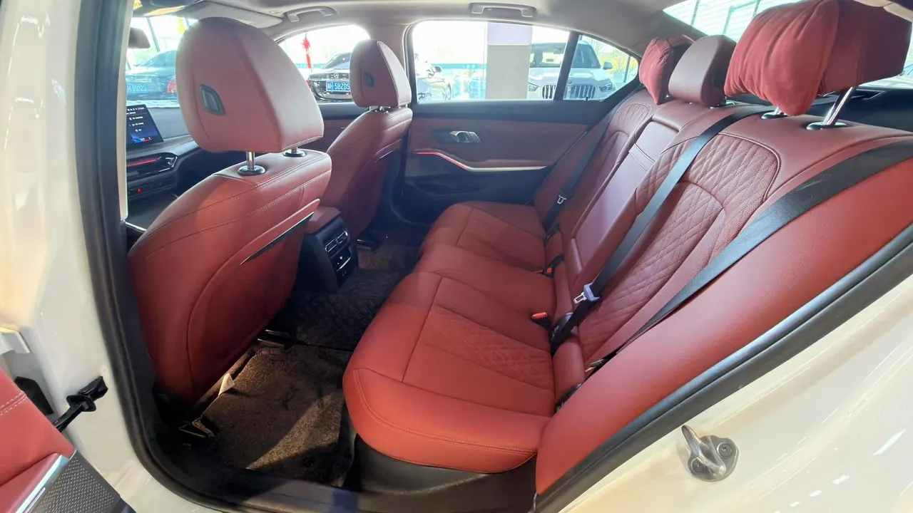 BMW 3 Series 2024 325Li 2.0T M Sports Suit Automatic Gear 5