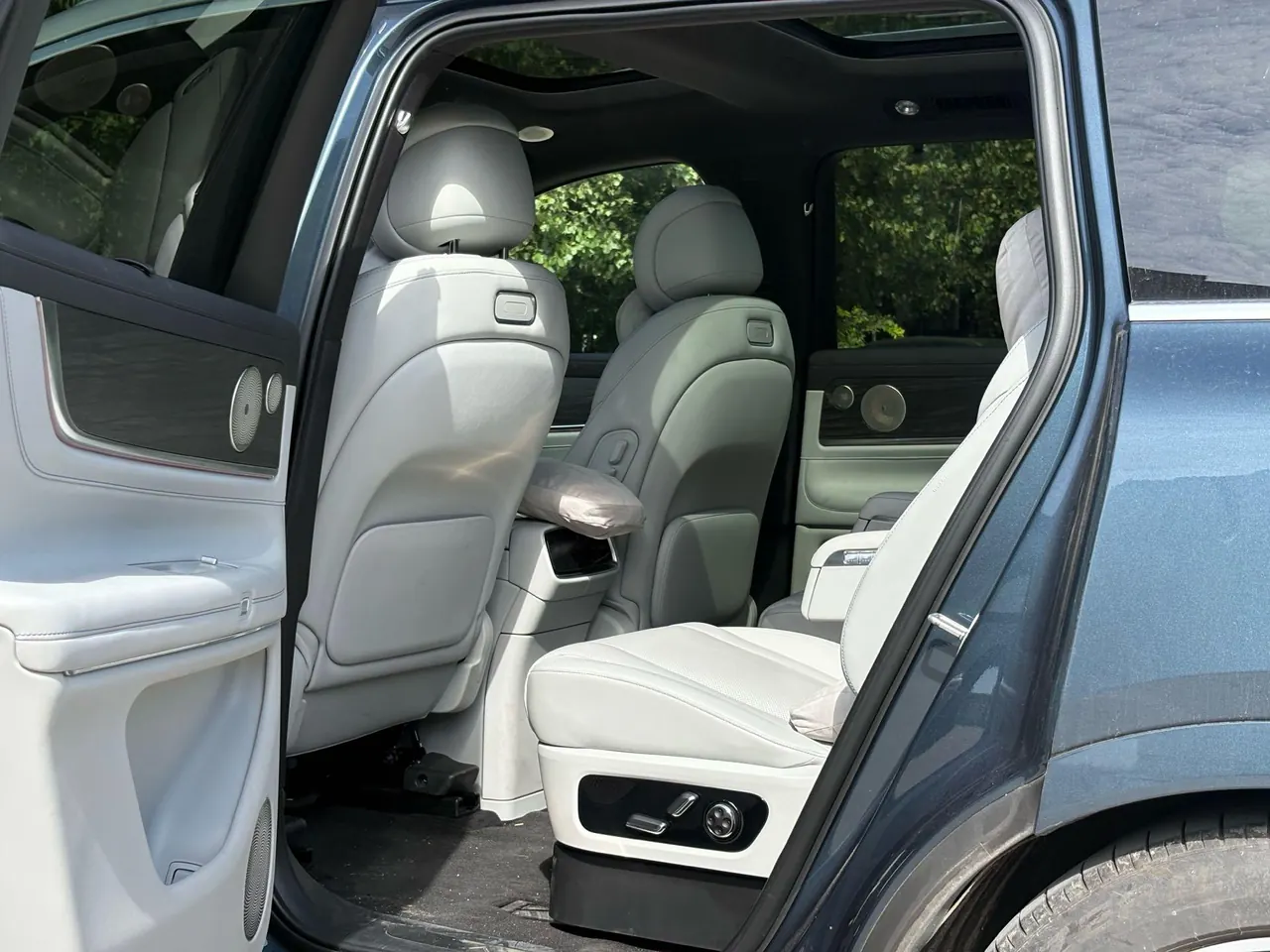 AITO 2024 AITO M9 extended range Ultra 52kWh automatic gear 4