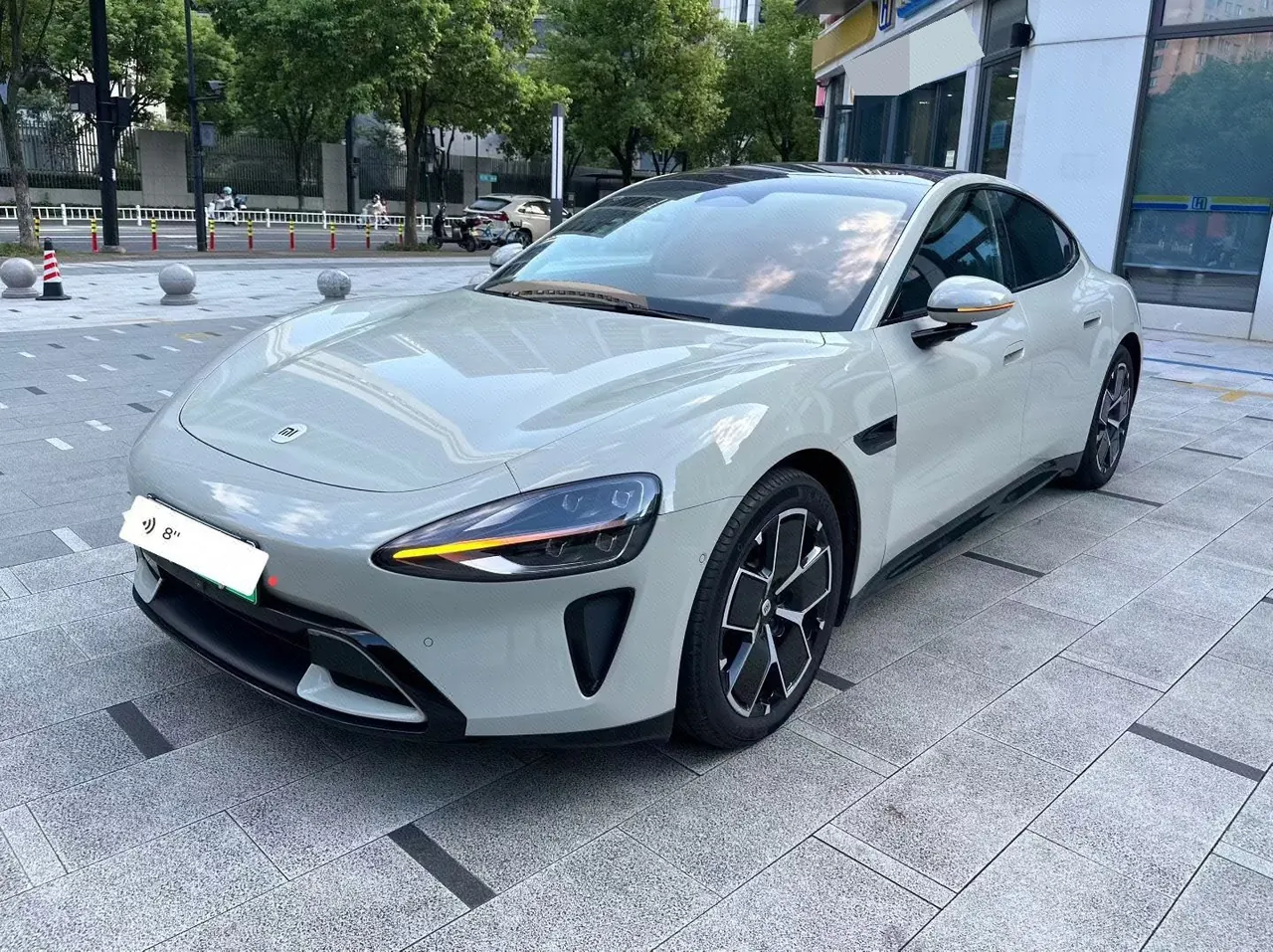 MI 2024 SU 7 700km Rear Drive Long Endurance Smart Driving Edition Automatic Gear - View 1