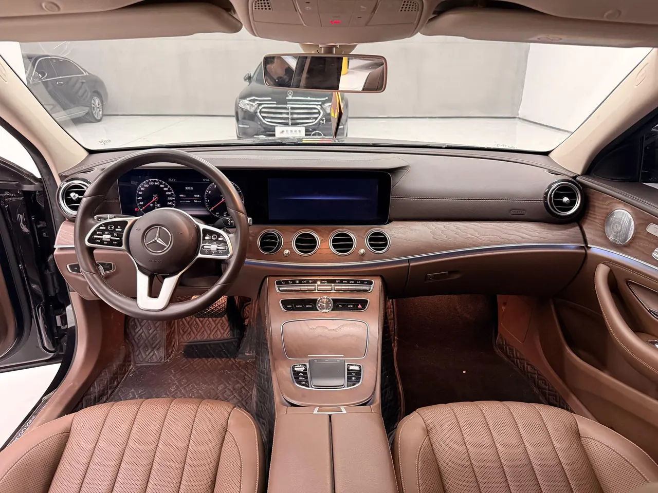 Mercedes Benz E-Class 2020 E 300 L 2.0T Special Edition (Modified) Automatic Gear 6