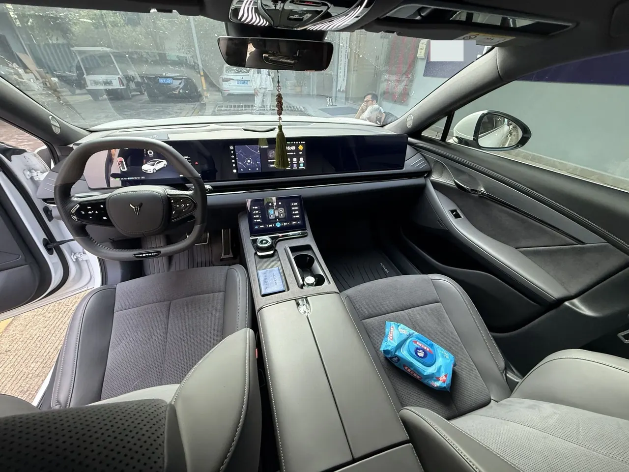 Voyah 2024 models chasing light PHEV 1.5T four-wheel drive ultra-long endurance flagship automatic gear 3