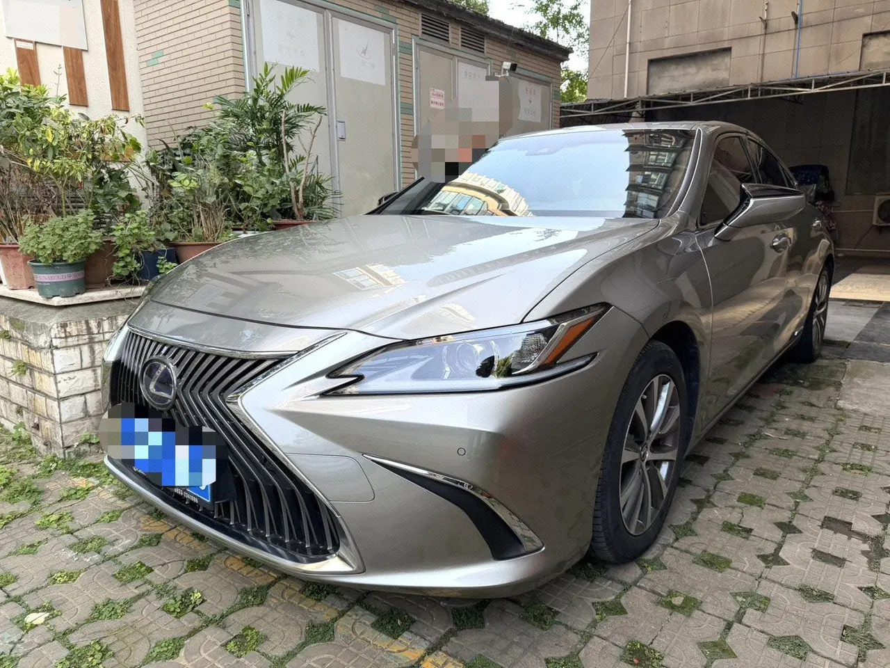 Open image lightbox: Lexus ES (Imported) 2020 ES300h 2.5 Stepless Excellence Edition Automatic Gear