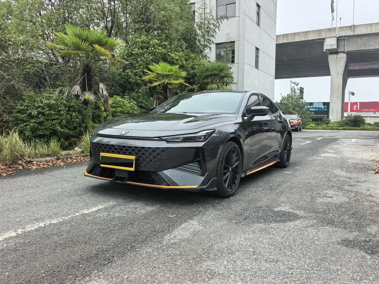 ChangAn 2024 UNI-V 1.5T Distinguished Sports Automatic - View 1