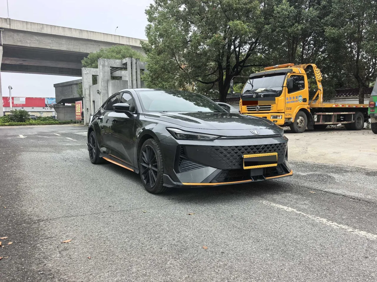 ChangAn 2024 UNI-V 1.5T Distinguished Sports Automatic 2