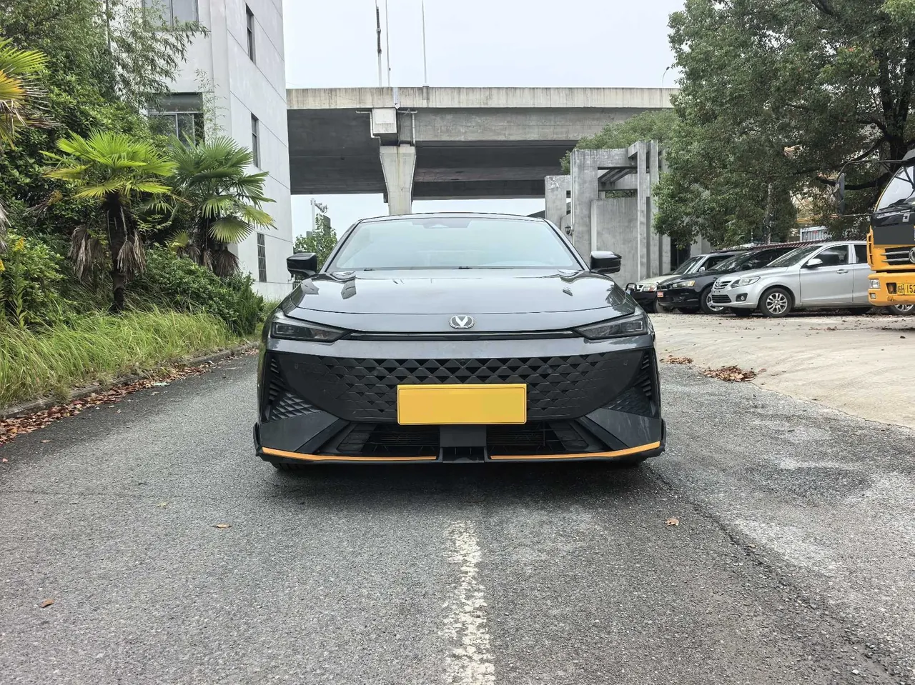 ChangAn 2024 UNI-V 1.5T Distinguished Sports Automatic 3