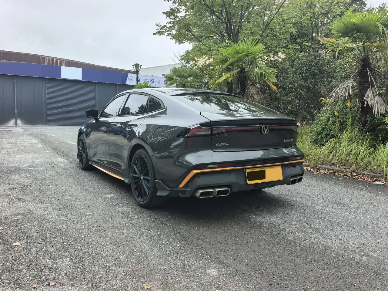 ChangAn 2024 UNI-V 1.5T Distinguished Sports Automatic 5