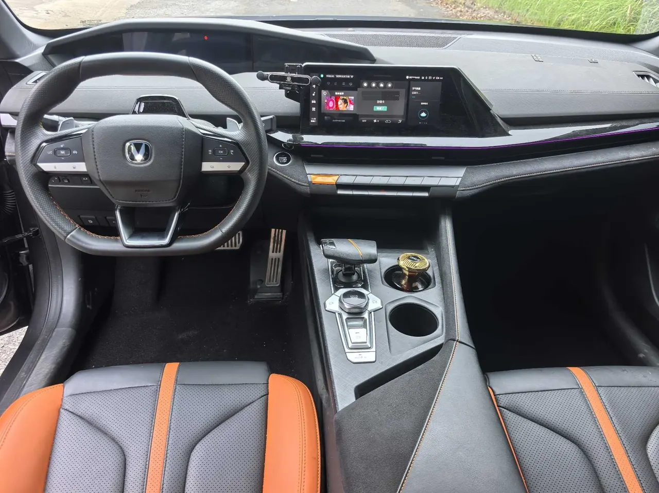 ChangAn 2024 UNI-V 1.5T Distinguished Sports Automatic 8