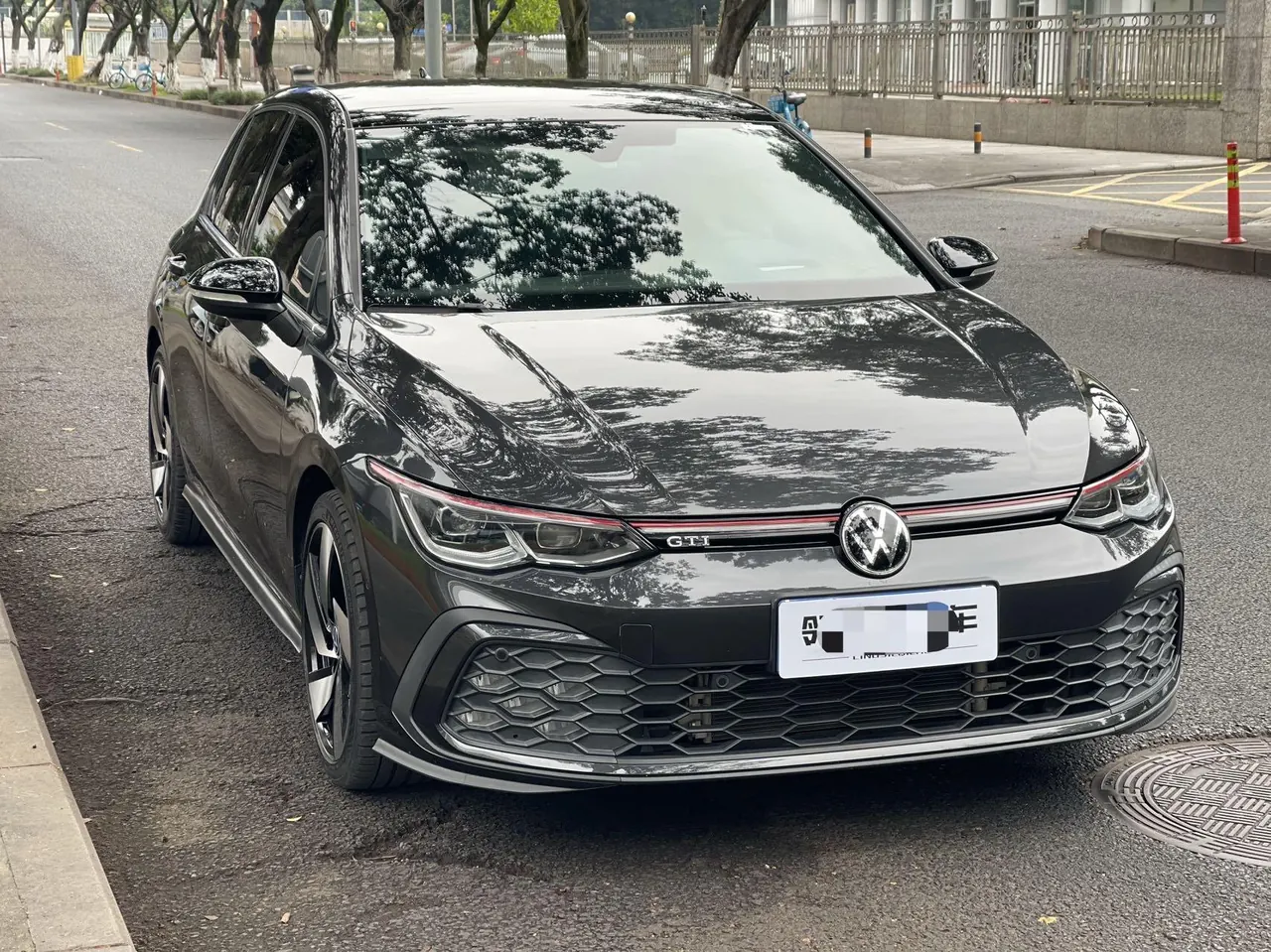 Volkswagen 2021 Golf GTI 2.0TSI Automatic 3