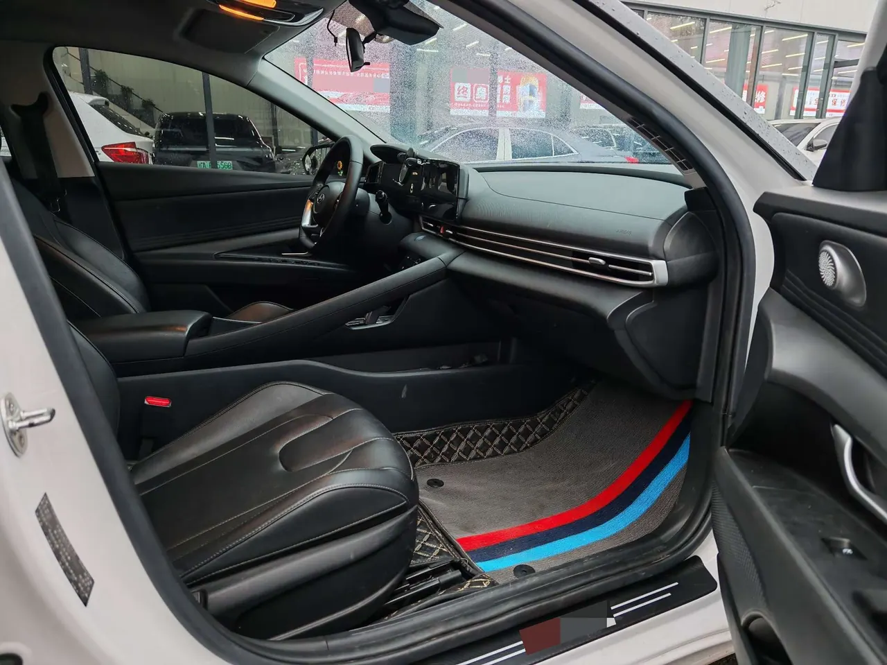 Hyundai 2021 Elantra -3-compartment 1.5 stepless LUX premium automatic gear 10