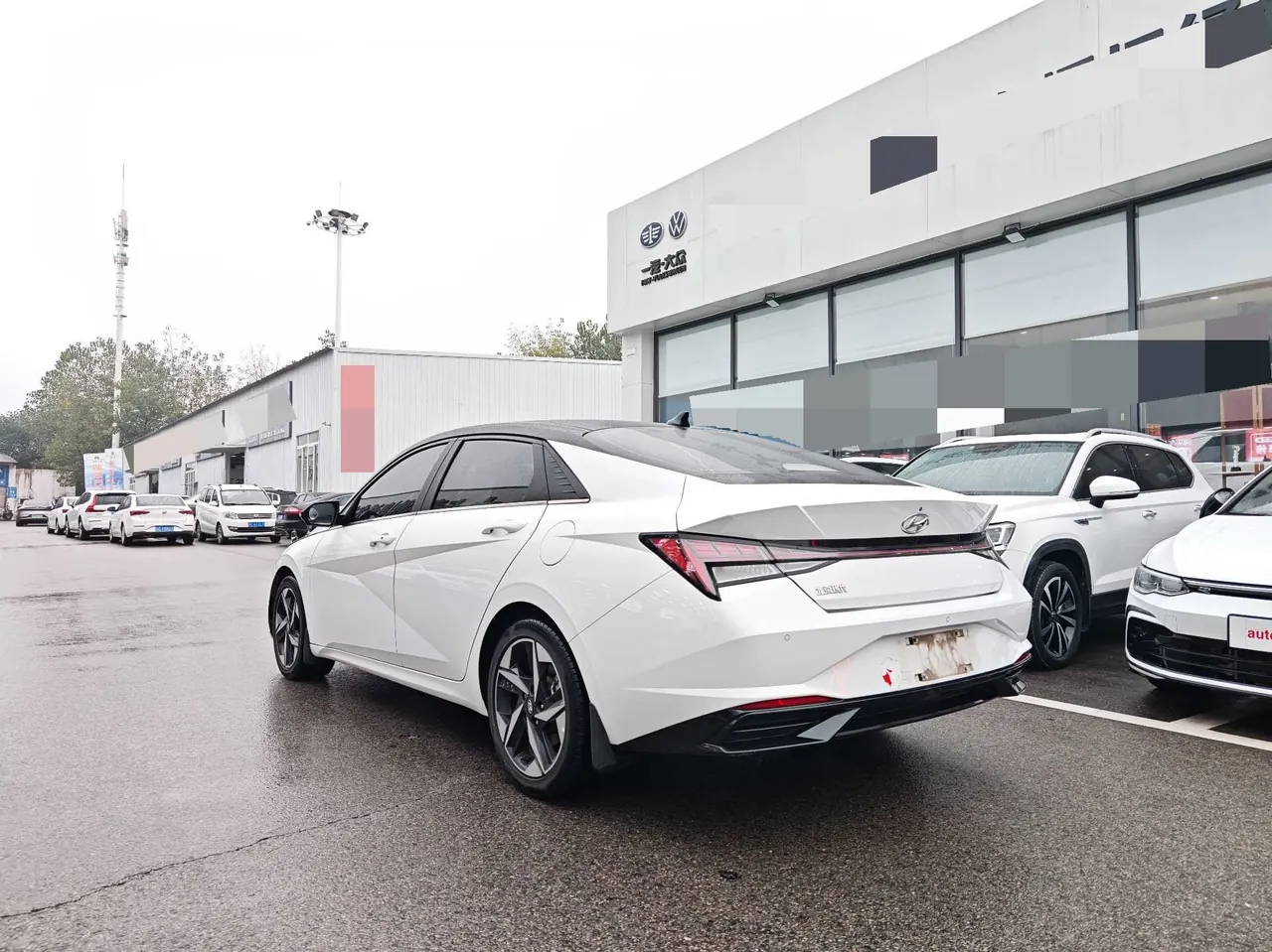 Hyundai 2021 Elantra -3-compartment 1.5 stepless LUX premium automatic gear 5