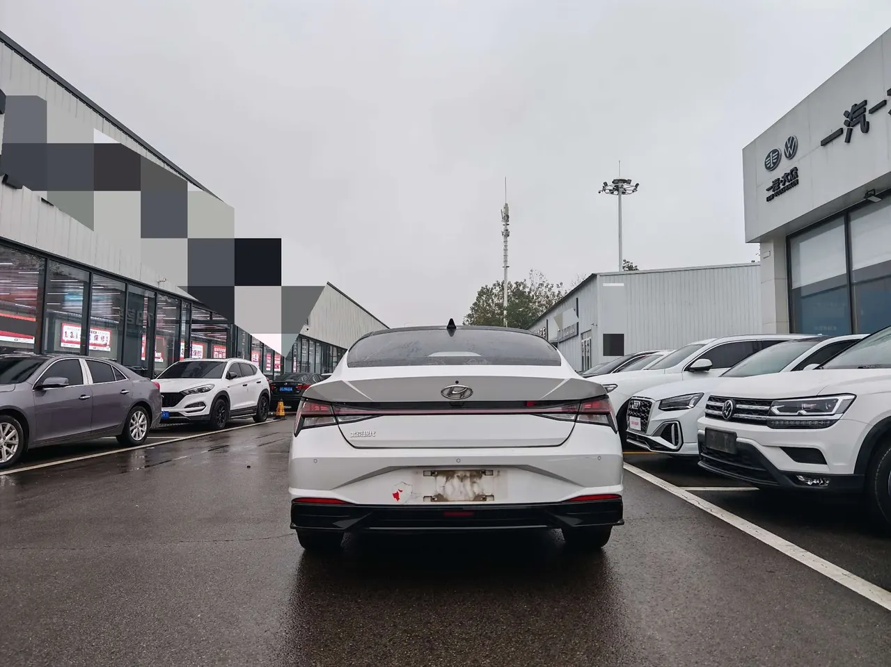 Hyundai 2021 Elantra -3-compartment 1.5 stepless LUX premium automatic gear 6