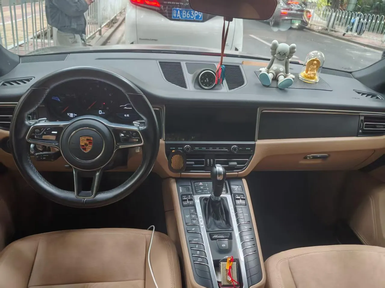 Porsche Macan (Imported) 2020 Macan 2.0T Automatic Gear 3
