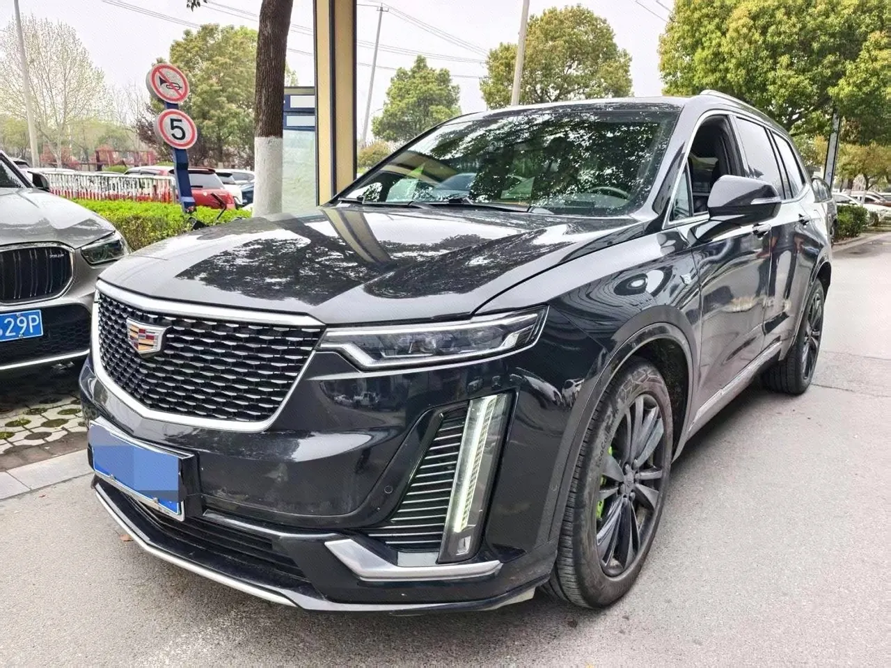 Cadillac 2020 XT6 2.0T 28T 7-seat luxury (modified) automatic gear - View 1