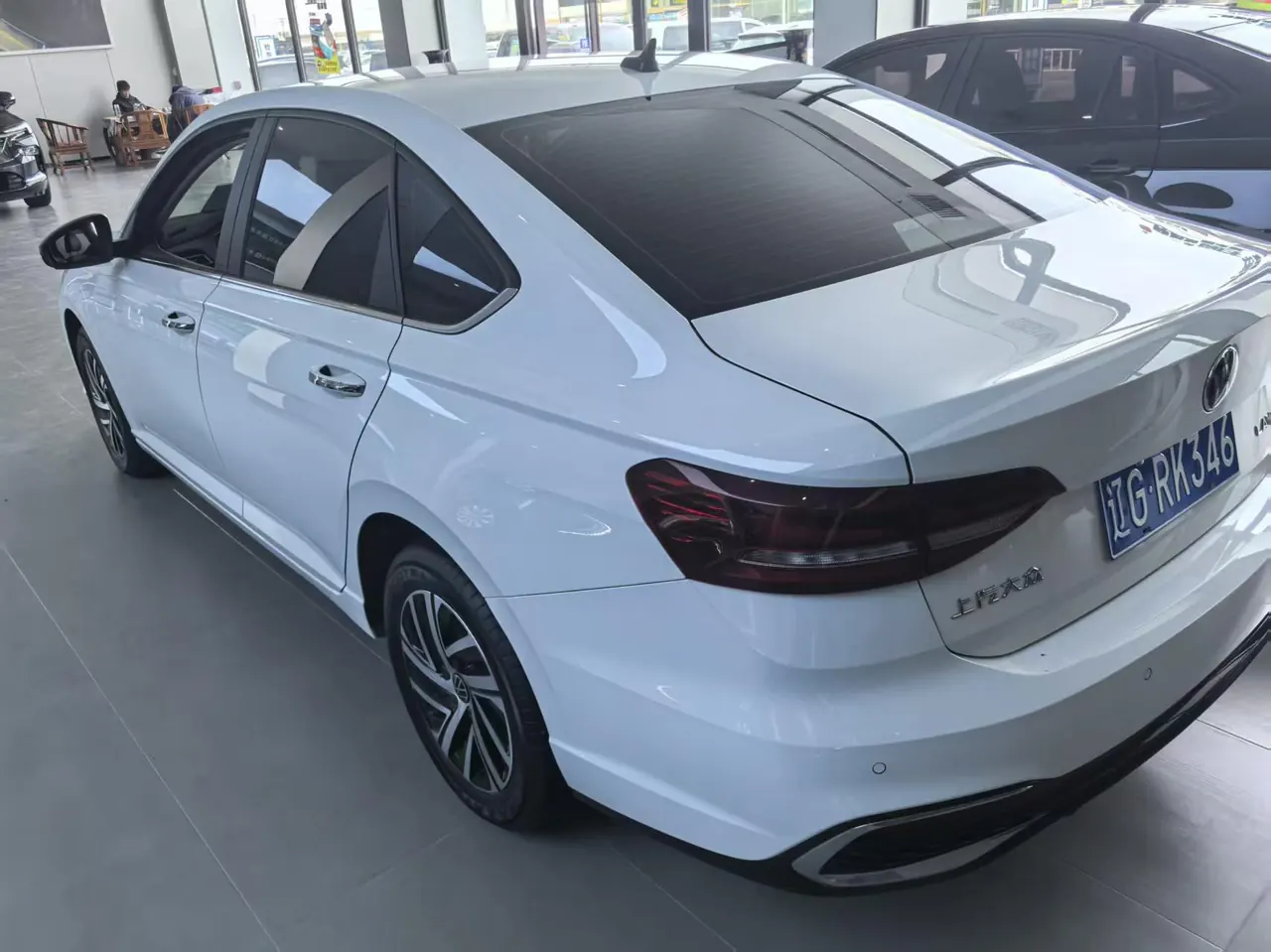 Volkswagen 2023 LaVida 1.5 Star 5 Million Edition Automatic Gear 4