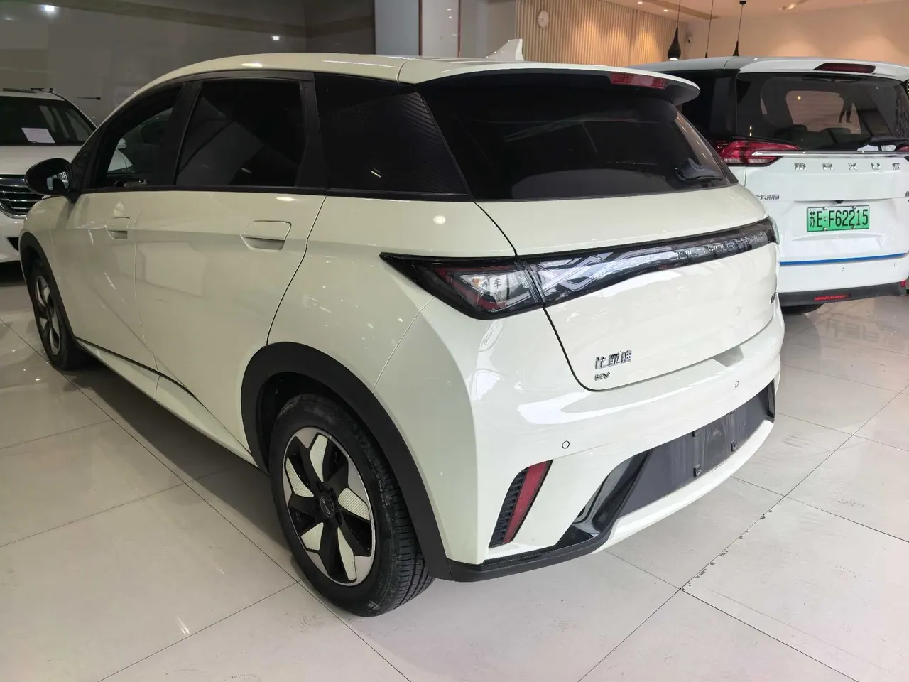 BYD 2023 Dolphin 420km Fashion Edition Automatic 3
