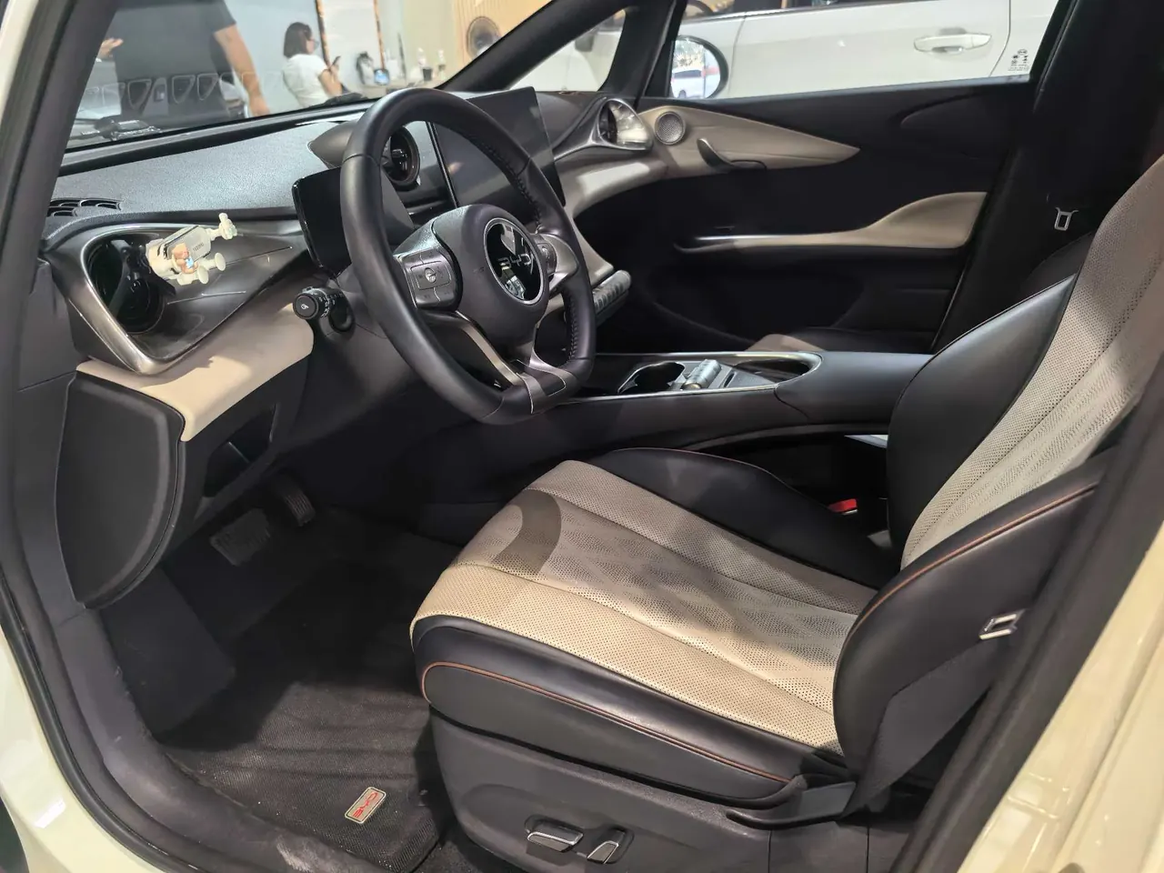 BYD 2023 Dolphin 420km Fashion Edition Automatic 6