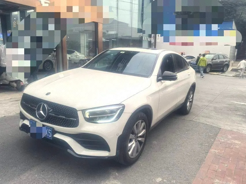 Открыть галерею: Mercedes Benz GLC (Imported) 2021 GLC 260 Coupe 4MATIC 2.0T Automatic