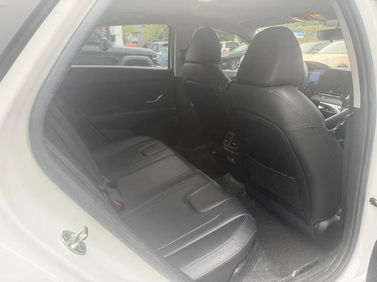 Hyundai 2022 Elantra -3-compartment 1.5 stepless TOP flagship automatic gear 4
