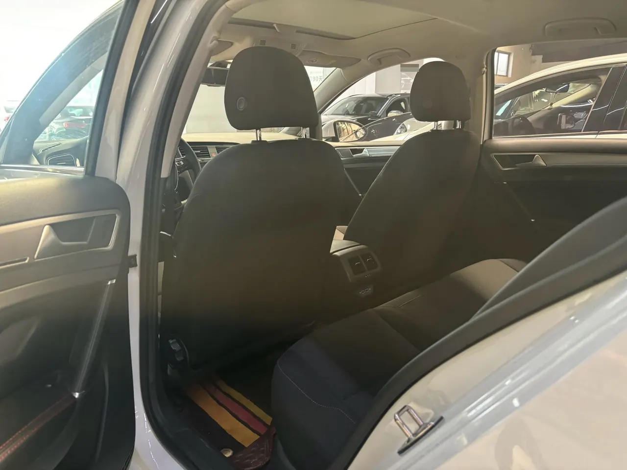 Volkswagen 2020 Golf 7 1.2TSI 200TSI Comfortable Aggressive Automatic 2